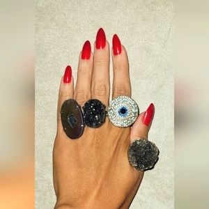 Set of 4 pre-owned Costume rings 💍 3 druzy and 1 evil eye
